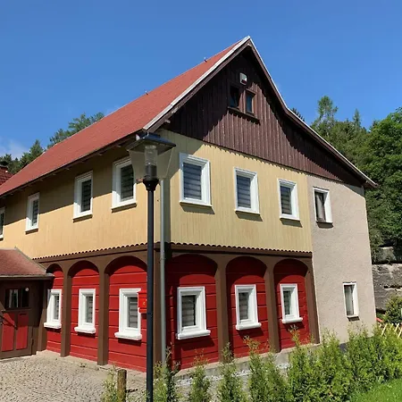Ferienhaus Waldferienhaus Dunja Mit Sauna- Whirlpool- Direkt Am Waldrand- Kletterfelsen By Interhome